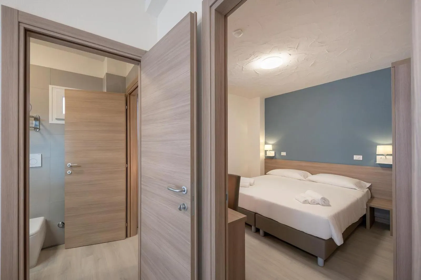 Hotel Capinera 카오를레