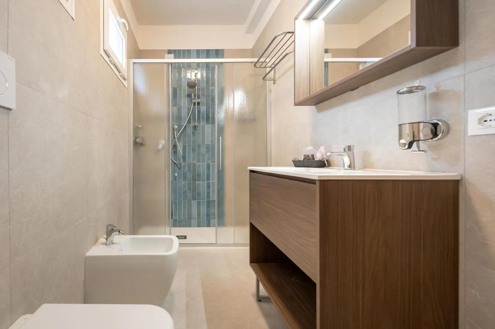 Hotel Capinera 카오를레